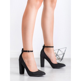 Ideal Shoes Zapatos de tacón abrochados con hebilla negro 4