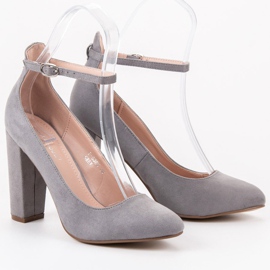 Ideal Shoes Zapatos de tacón abrochados con hebilla gris 1