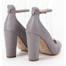 Ideal Shoes Zapatos de tacón abrochados con hebilla gris 2