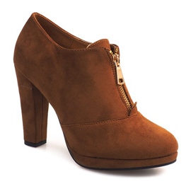 Botas sobre un poste elástico VX-62 Camel marrón 1