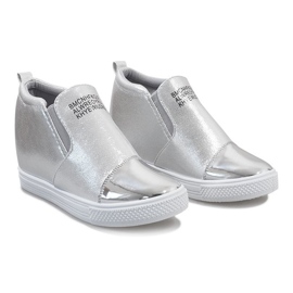 Zapatillas plateadas caladas en la cuña DD392-2 gris 3