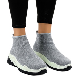 Calzado deportivo gris con banda elástica LA33P 1 Calzado deportivo gris con banda elástica LA33P 1