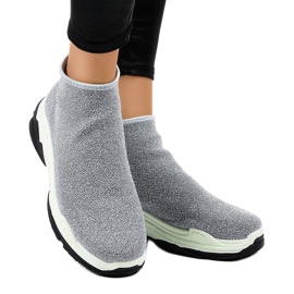 Calzado deportivo gris con banda elástica LA33P 2 Calzado deportivo gris con banda elástica LA33P 2