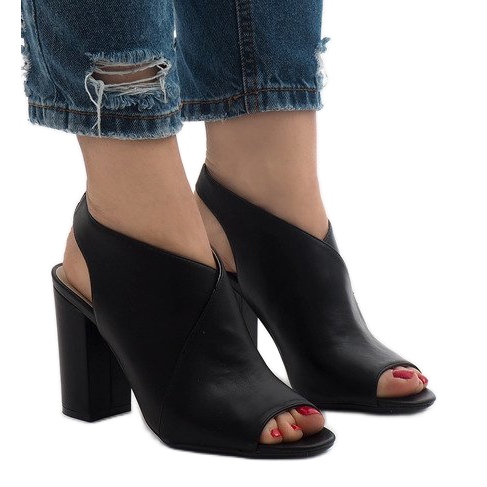 Botas negras abiertas en el poste 0280-86 negro 1