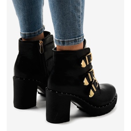 Botines negros con hebillas D37-7 4