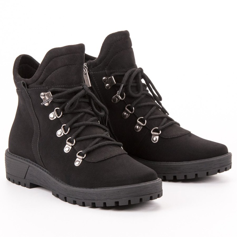 Vinceza Tramperos con estilo negro 1 Vinceza Tramperos con estilo negro 1