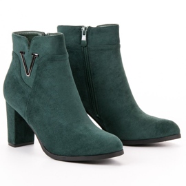 Vinceza Botines de gamuza en una barra verde 1