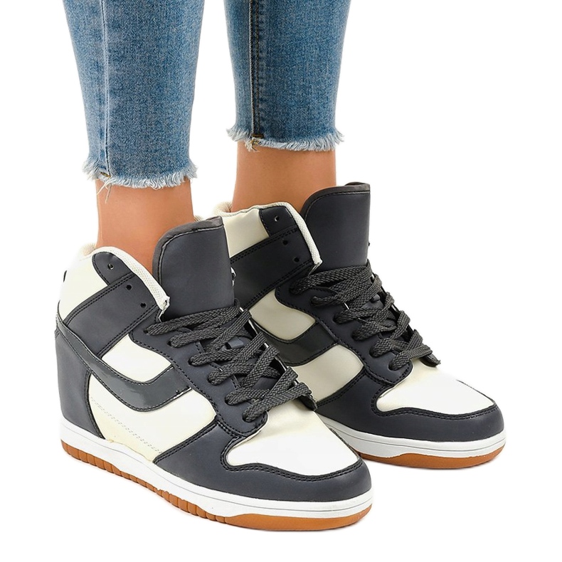 Deportivas beige con cuña con cordones 0056-2 1 Deportivas beige con cuña con cordones 0056-2 1