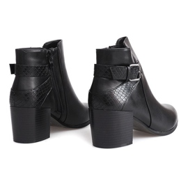Botas calientes en un poste R805 Negro 3