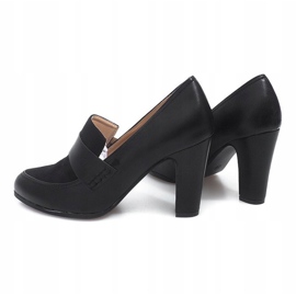 Zapatos en una barra D11 Negro 1