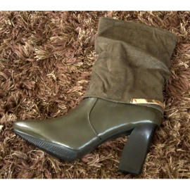 Botas elegantes con una hebilla en un poste 1723 Caqui multicolor verde 4