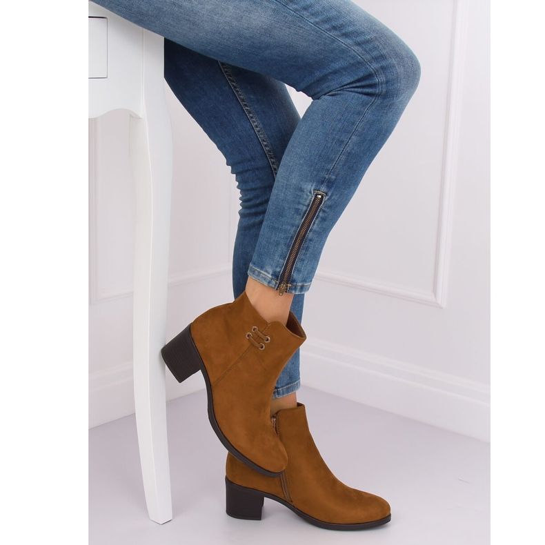 Camel 8B982 Botas de tacón camel marrón 1