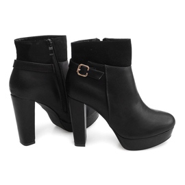 Boots On A Post 6967 Negro 3