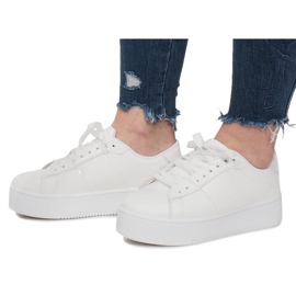 Zapatillas blancas en la plataforma Livet De Lux blanco 3