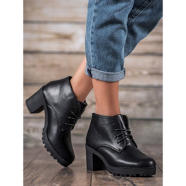 SHELOVET Botas con cordones en la plataforma negro 1