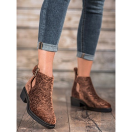 Corina Botas de terciopelo marrón 5