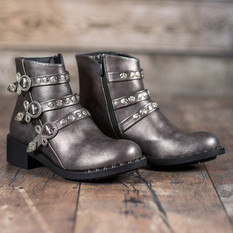 Forever Folie Botas con tachuelas gris 1