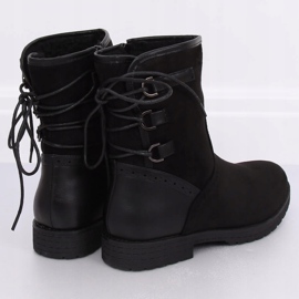 Botas negras aisladas 8122 Black negro 1