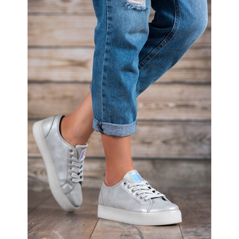 Zapatillas Plateadas gris 2