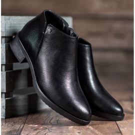 M.Daszyński Botas de tacón plano negro 2