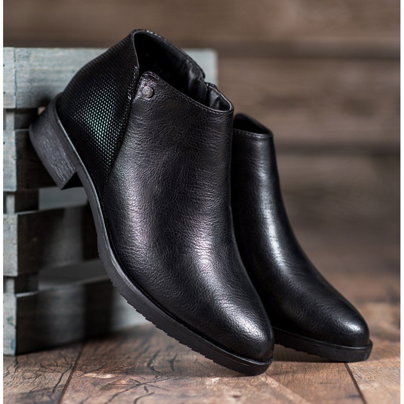 M.Daszyński Botas de tacón plano negro 2