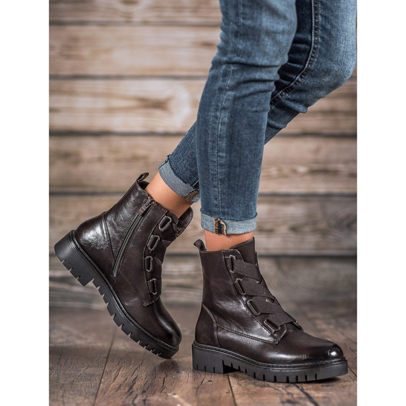 M.Daszyński Trabajadores marrones marrón 2