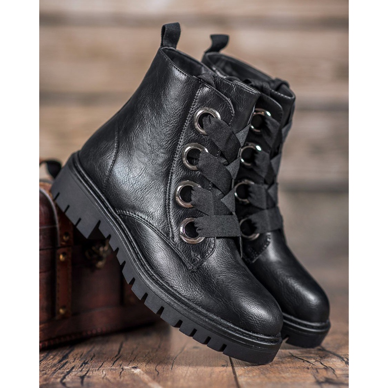 SHELOVET Trabajadores en la plataforma negro 1