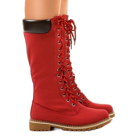 Botas rojas aisladas PE106 rojo 2