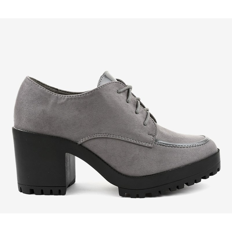 Botas grises en el poste masivo HQ651 2