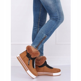 Zapatillas aislantes marrón NB311 Camel 1