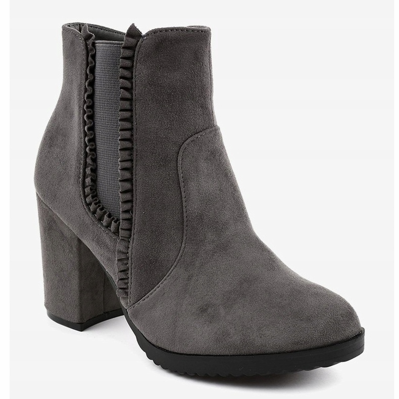 Botas de ante gris en el poste A-762 1 Botas de ante gris en el poste A-762 1