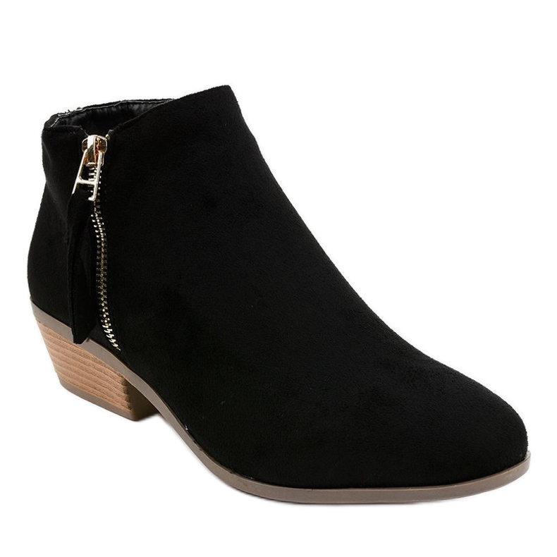Botas de ante negro en un delicado poste W06-16 1