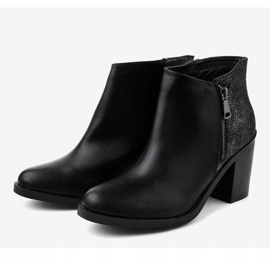 Botas negras con tacones ligeros 6718N negro 3