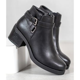 Anesia Paris Botas en un poste negro 4