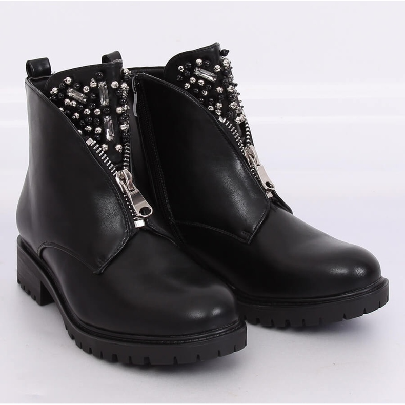 Botas de mujer negras en el protector negro BK-37 Negro 1