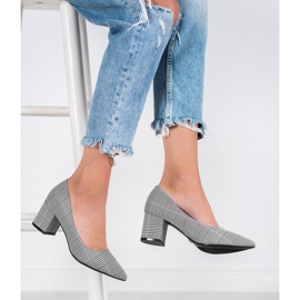 Seastar Bombas comprobadas blanco negro 2 Seastar Bombas comprobadas blanco negro 2