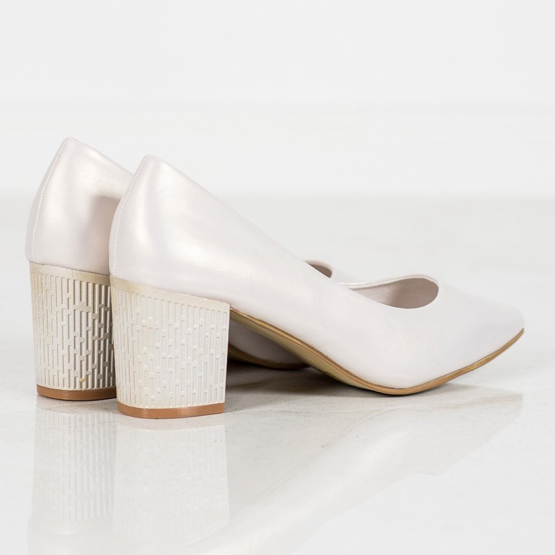 Goodin Bombas en un pilar gris 2 Goodin Bombas en un pilar gris 2