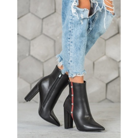 Seastar Botas altas con cinturón decorativo negro 1 Seastar Botas altas con cinturón decorativo negro 1