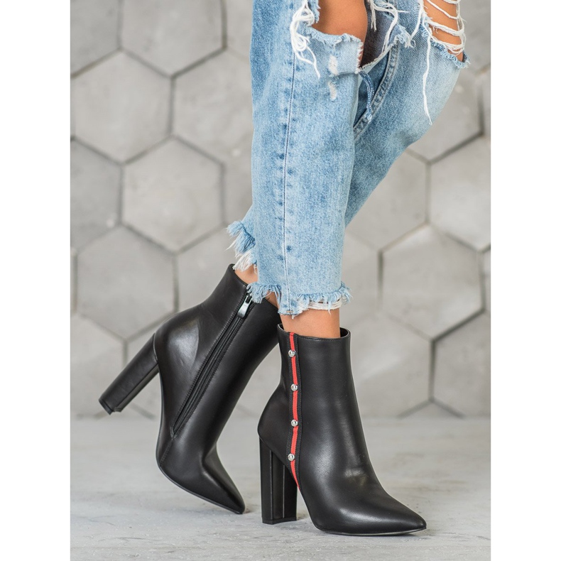 Seastar Botas altas con cinturón decorativo negro 1