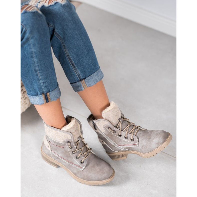 Goodin Tramperos en el control deslizante gris 2