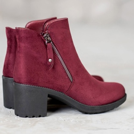 Diamantique Botas casuales en un poste rojo 4