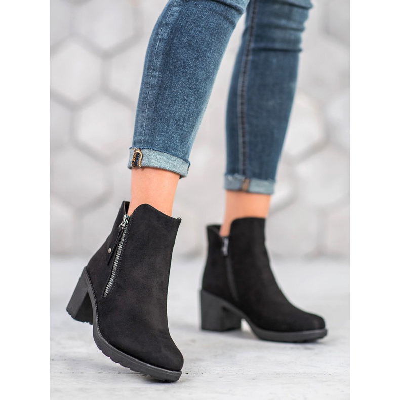 Diamantique Botas casuales en un poste negro 2