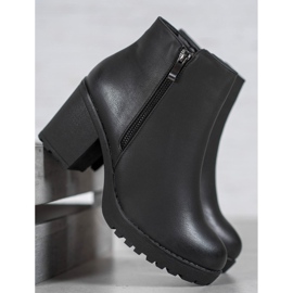 J. Star Botas en la plataforma negro 4