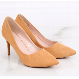 Zapatos de salón en un cómodo tacón camel NF-49P Camel amarillo 1
