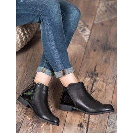 J. Star Botas de tacón plano negro 3