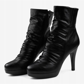 Botas negras aisladas GFA418 negro 3