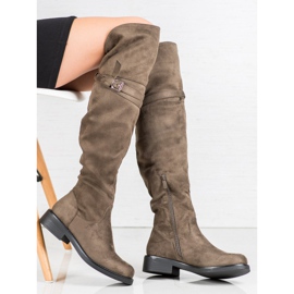 Ideal Shoes Botas elegantes con hebilla verde 1