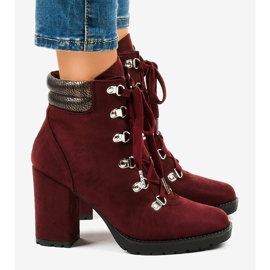 Botines trapper de gamuza granate en el poste 8992 rojo 3