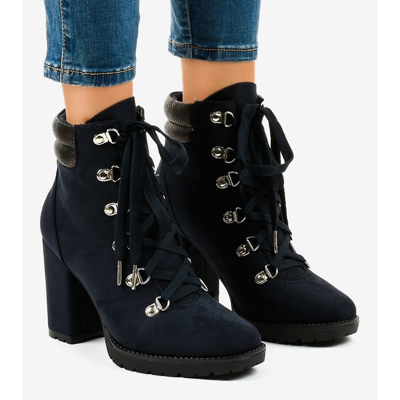 Botines trapper de gamuza azul marino en el poste 8992 1