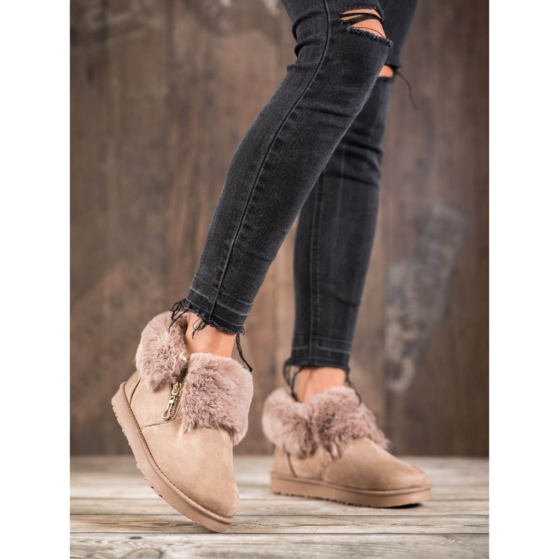 Kylie Mukluki bajo con piel marrón 2